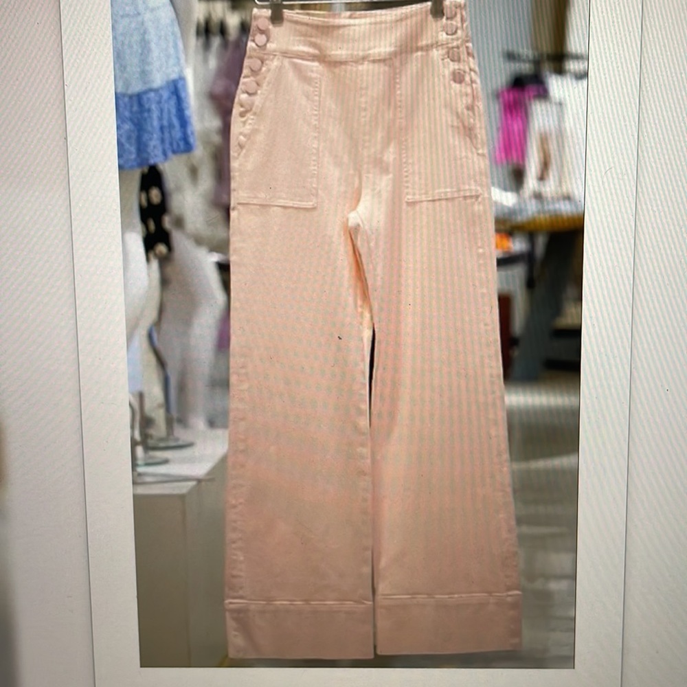Alice + Olivia Donald Button Trim High Waist petal pink wide leg jeans. NWT